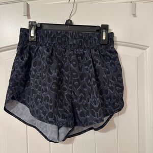 Stylish Black Leopard Print Women's Shorts